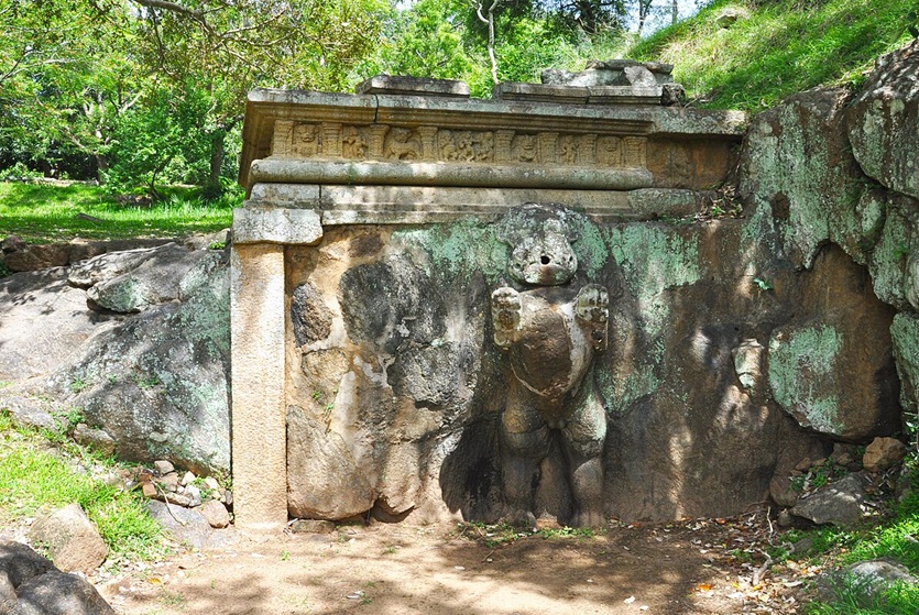 「文化三角地帯②ミヒンタレー」徹底ガイド 【旅の大事典】